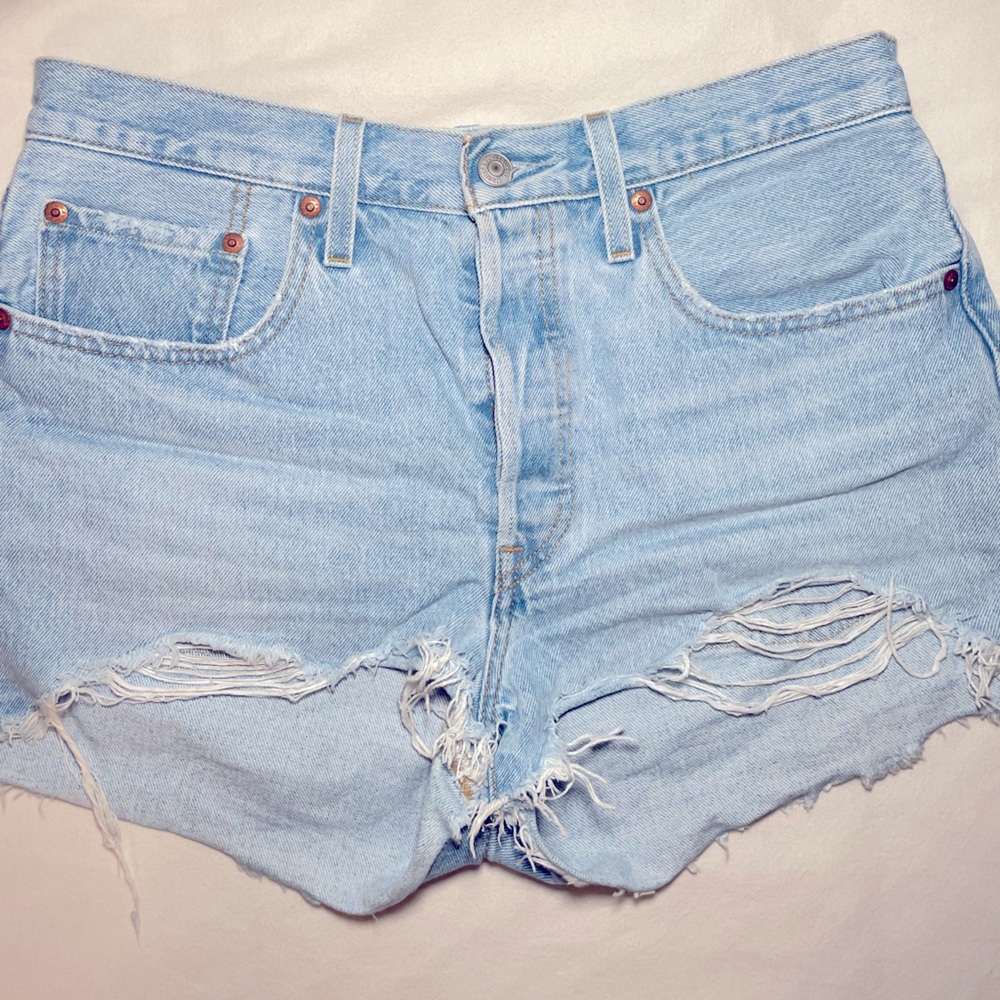 Levi’s distressed high waisted shorts